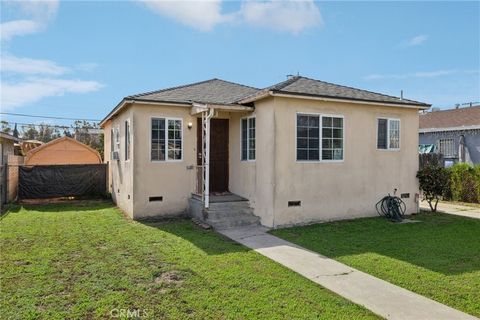 Photo of 2938 Oakwood Ave, Lynwood, CA 90262 (MLS # SW26030188)