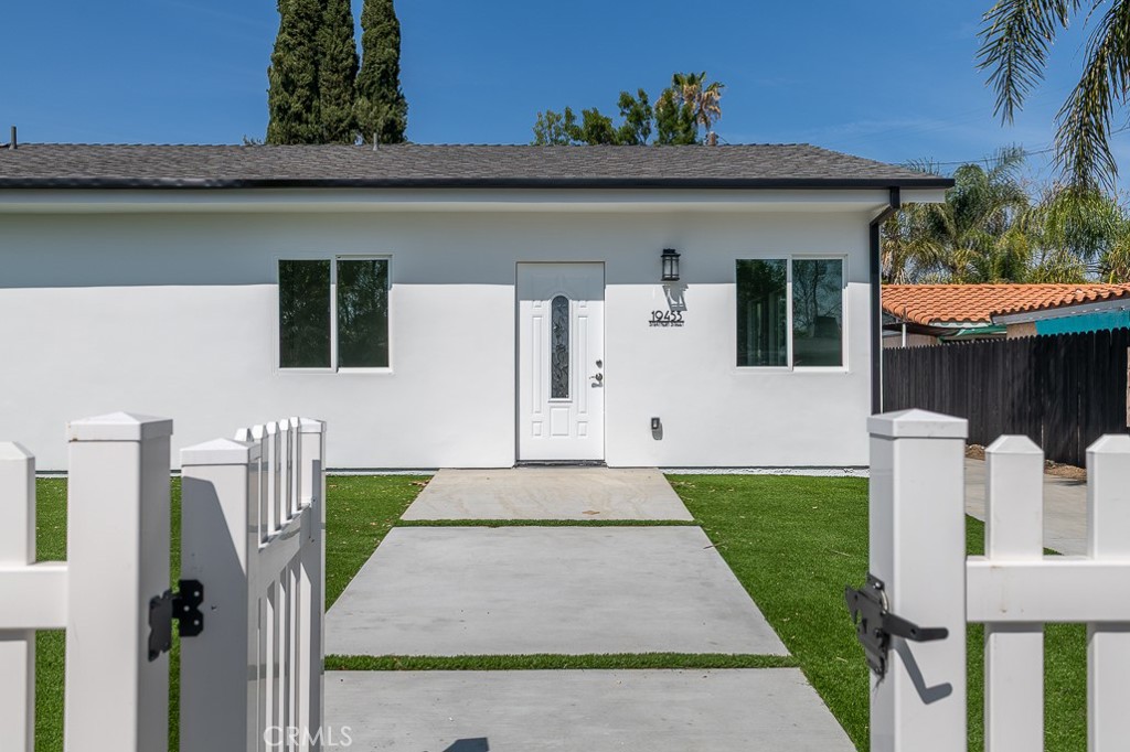 19453 Strathern Street