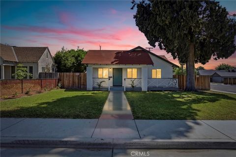 Photo of 201 Lincoln Street, Bakersfield, CA 93305 (MLS # NS26077503)