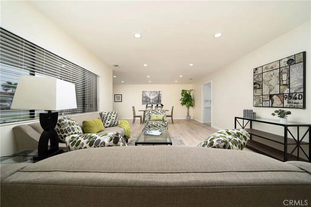 Downey, California 90242, United States, 3 Bedrooms Bedrooms, ,2 BathroomsBathrooms,Residential,Active,174893