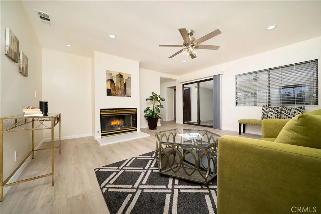 Downey, California 90242, United States, 3 Bedrooms Bedrooms, ,2 BathroomsBathrooms,Residential,Active,174893