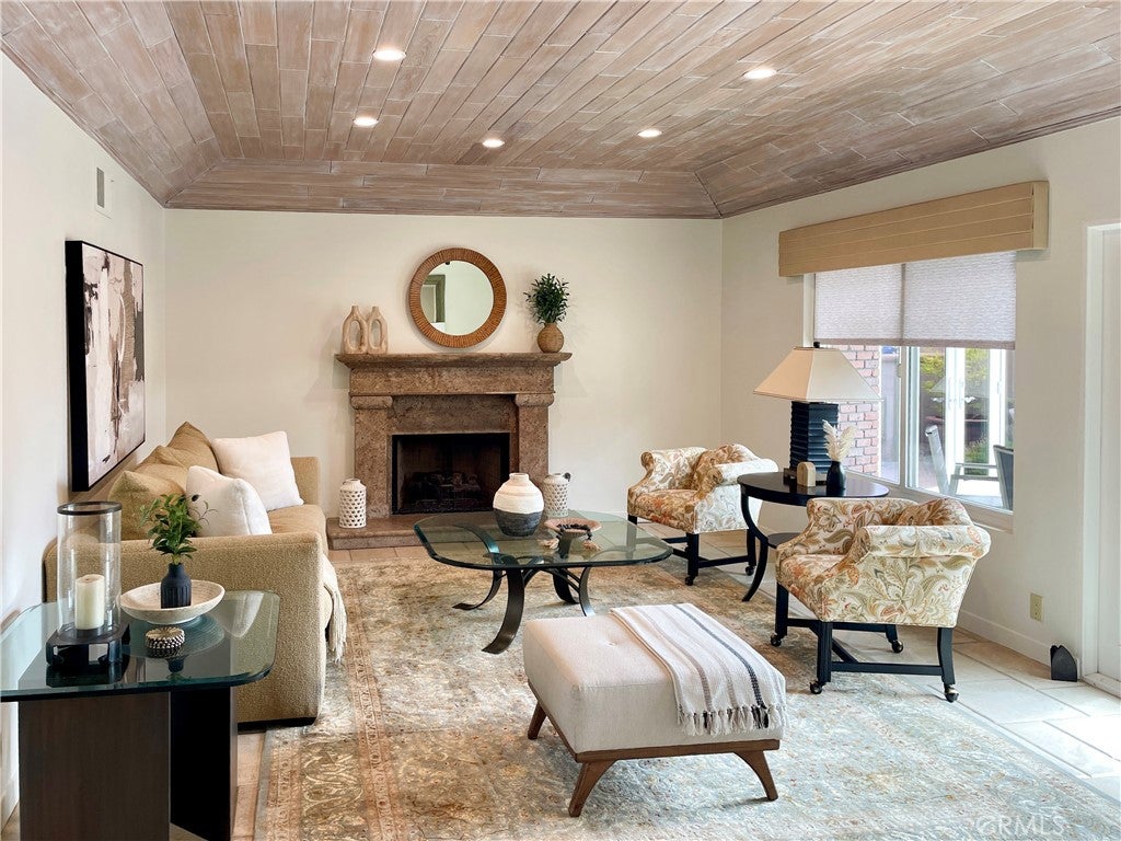 6261 Majorca Circle