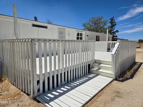Photo of 4851 Truman Road, Rosamond, CA 93560 (MLS # V1-31600)