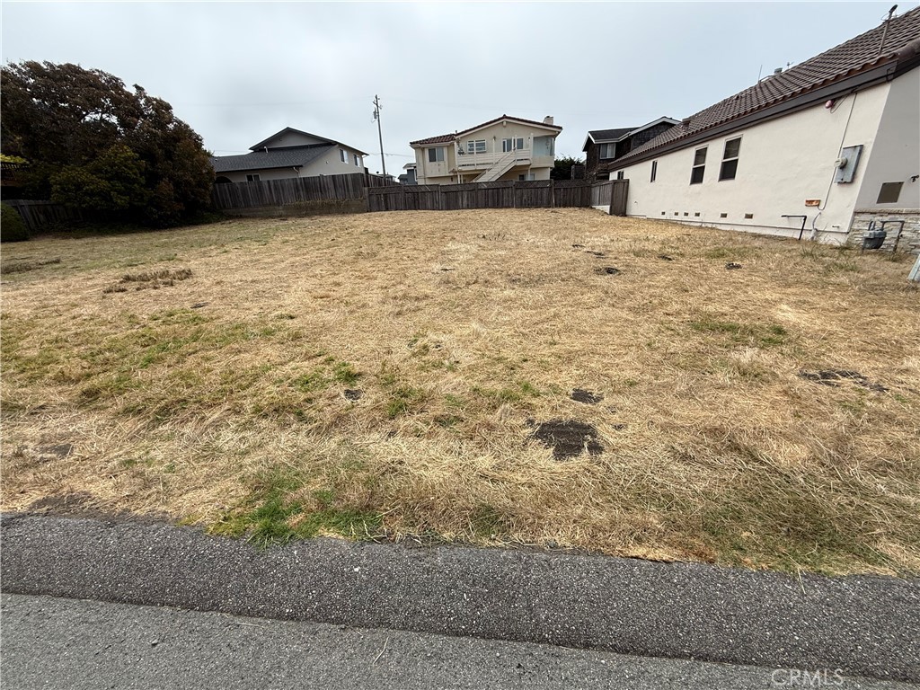 This lot is located in a developed neighborhood, buy now and build in the future! Rare gem, super close to the ocean, hikes and ocean views for days!