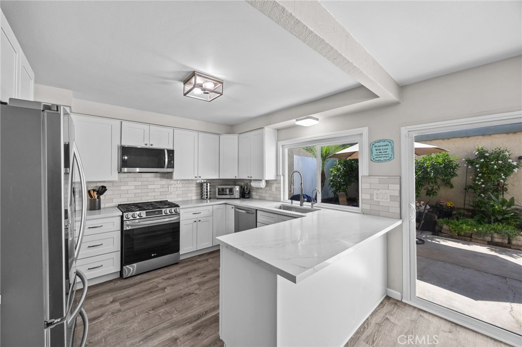 Village Grove Townhouse - Residential