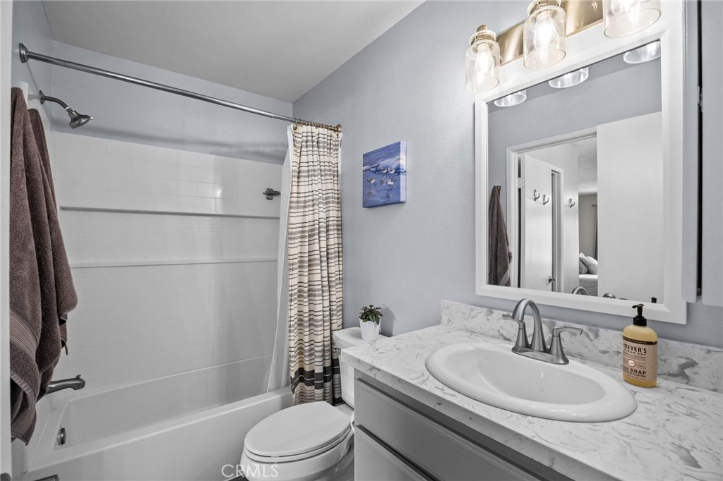 Village Grove Townhouse - Residential