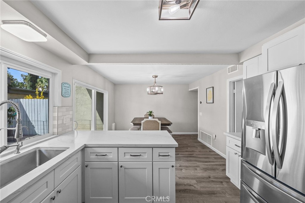 Village Grove Townhouse - Residential