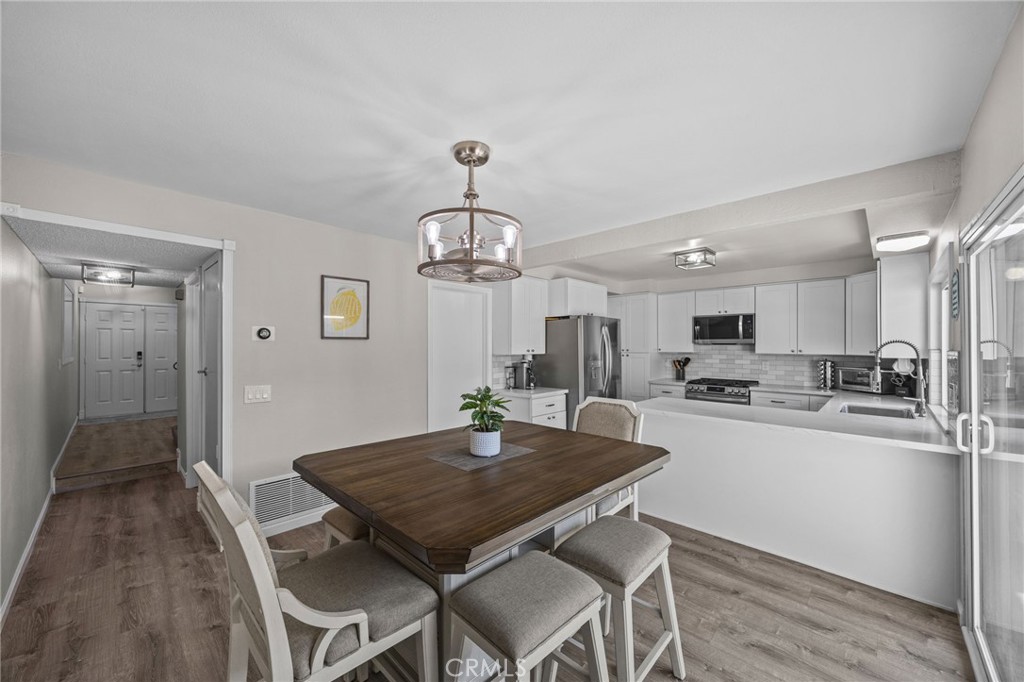 Village Grove Townhouse - Residential