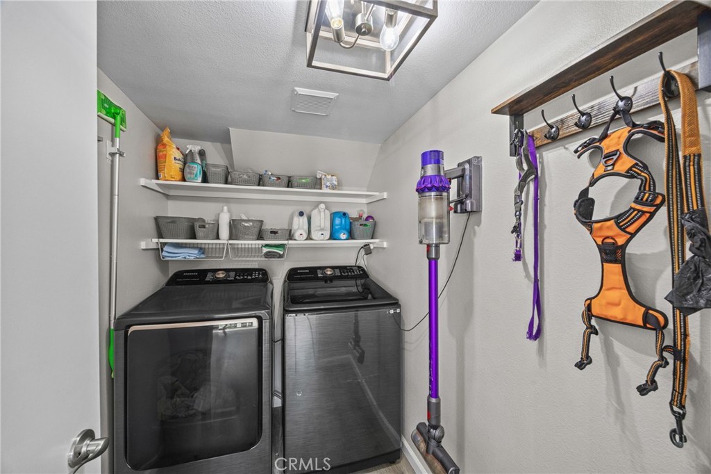 Village Grove Townhouse - Residential