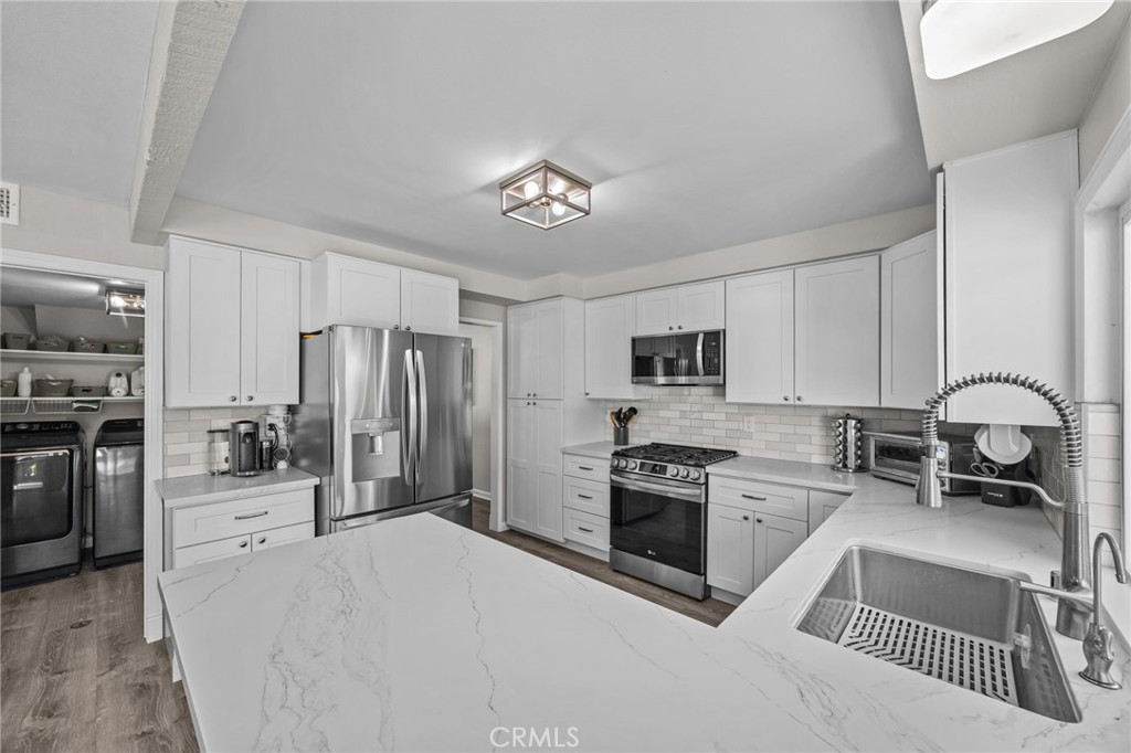 Village Grove Townhouse - Residential