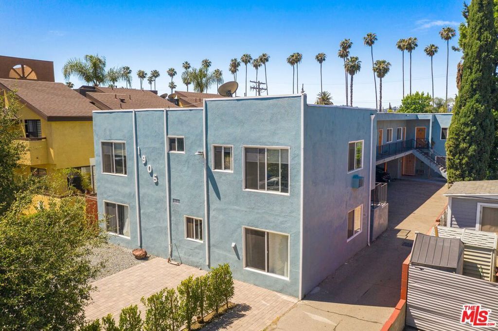 listing image 130723860612868271562