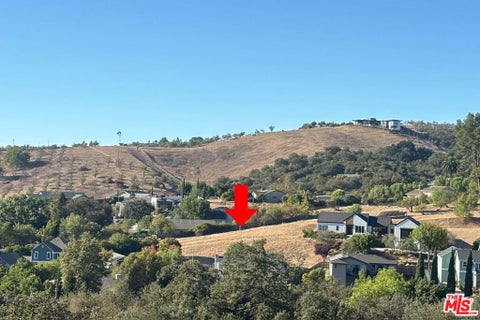 Photo of 304 Maplewood Court, Paso Robles, CA 93446 (MLS # 26999509)