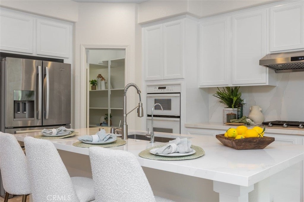 152 Treehouse, Irvine CA 92603 - Photo 8