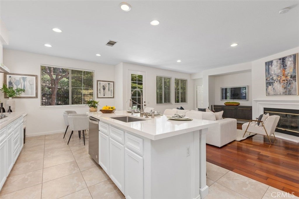 152 Treehouse, Irvine CA 92603 - Photo 25