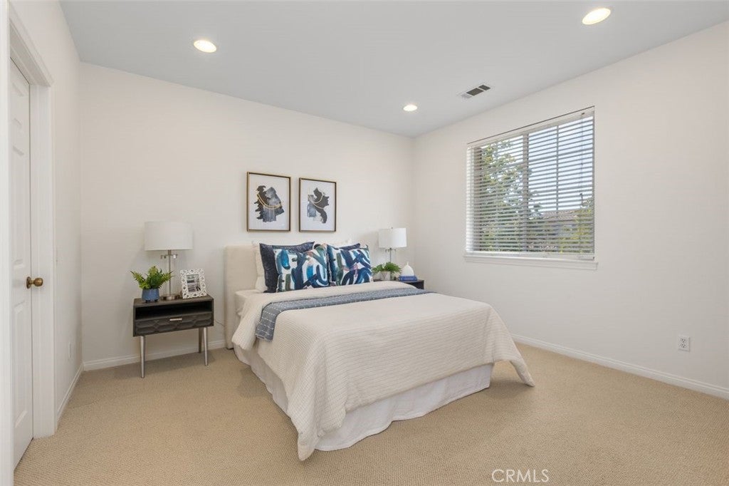 152 Treehouse, Irvine CA 92603 - Photo 18