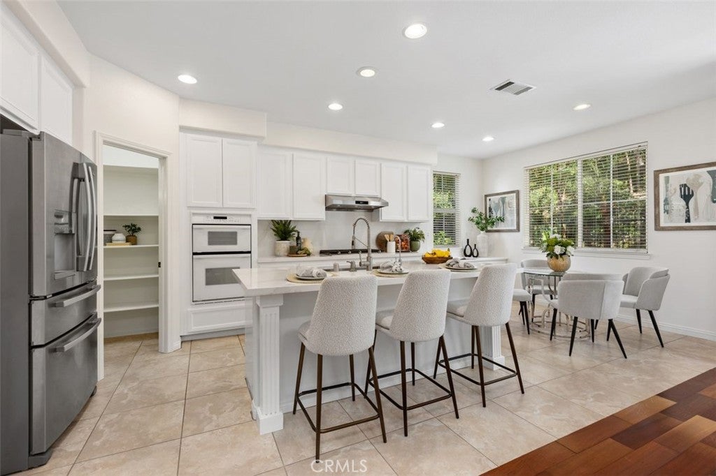 152 Treehouse, Irvine CA 92603 - Photo 7