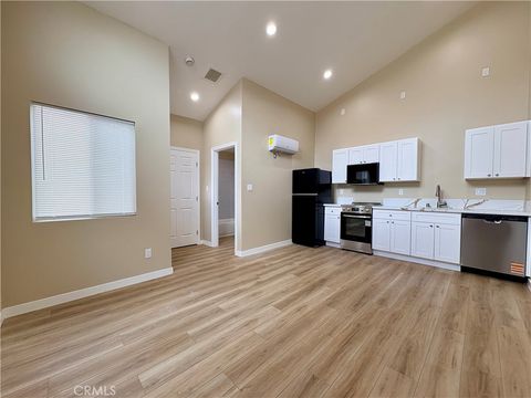 Photo of 1464 3rd Street #3, La Verne, CA 91750 (MLS # CV26037822)