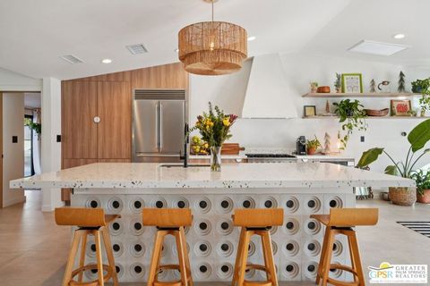 Photo of 3864 E Calle San Raphael, Palm Springs, CA 92264 (MLS # 26668379PS)