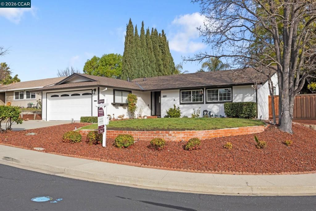 Photo of 889 889 Palisade Dr Dr, Martinez, CA 94553 (MLS # 41123778)