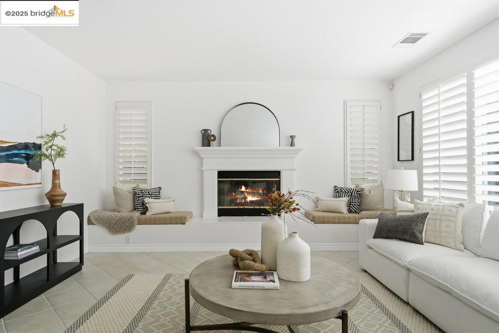 CRYSTYL RANCH - Residential