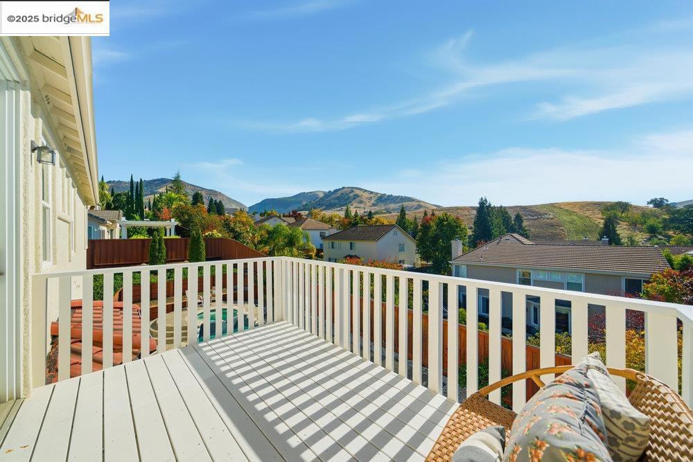 CRYSTYL RANCH - Residential