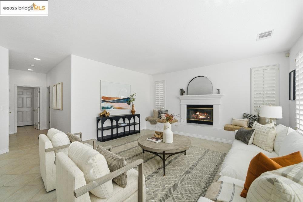 CRYSTYL RANCH - Residential