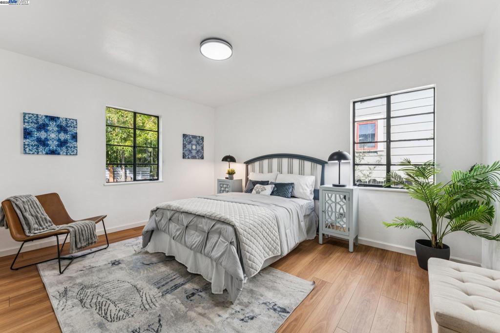 CENTRAL ALAMEDA - Residential Income