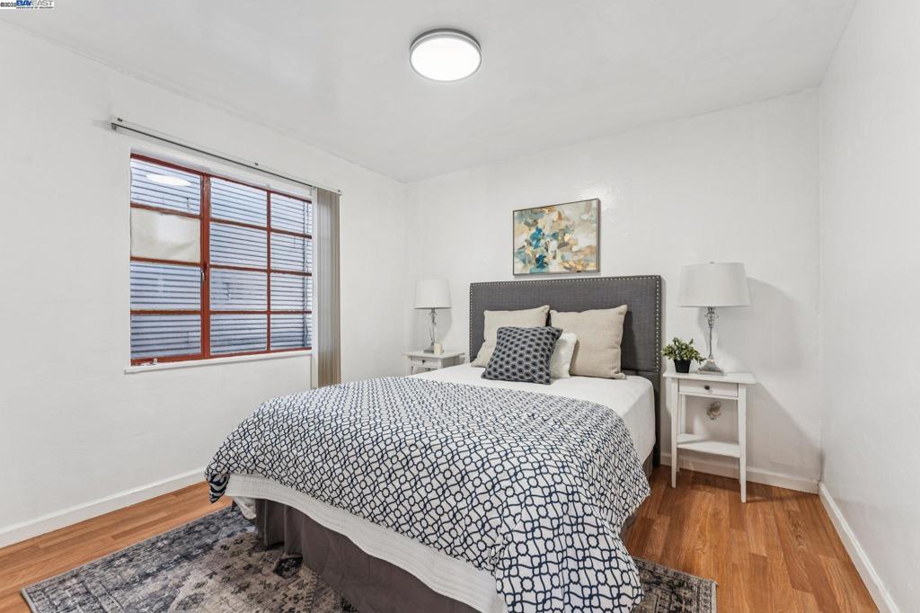 CENTRAL ALAMEDA - Residential Income