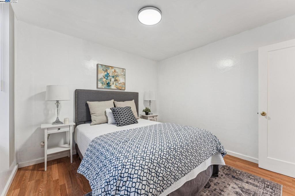 CENTRAL ALAMEDA - Residential Income