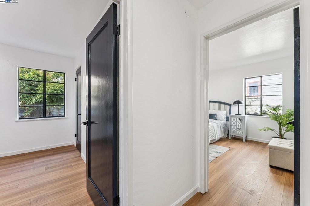 CENTRAL ALAMEDA - Residential Income