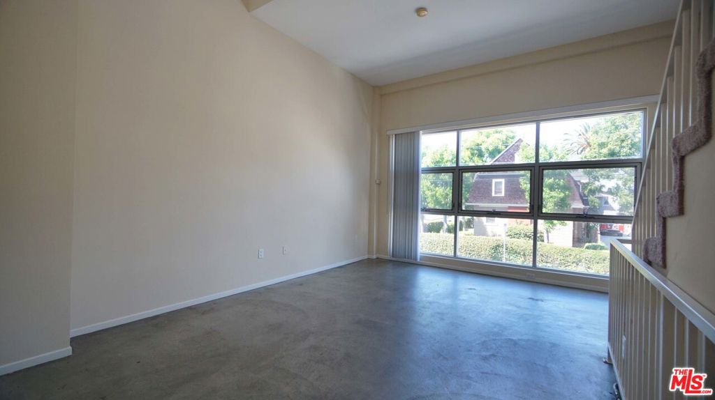 The lease is for the entire unit. This is a 2 bed + 2 bath layout townhouse style floor plan. Enjoy the privacy of no neighbors above or below. Features secure gated entry, central AC/heat, on-site laundry, range/oven, refrigerator, dishwasher, and microwave. Prime USC location within DPS patrol zone, just east of Hoover & 23rd St. USC shuttle stop adjacent to the building. Includes a parking space and high-speed internet.