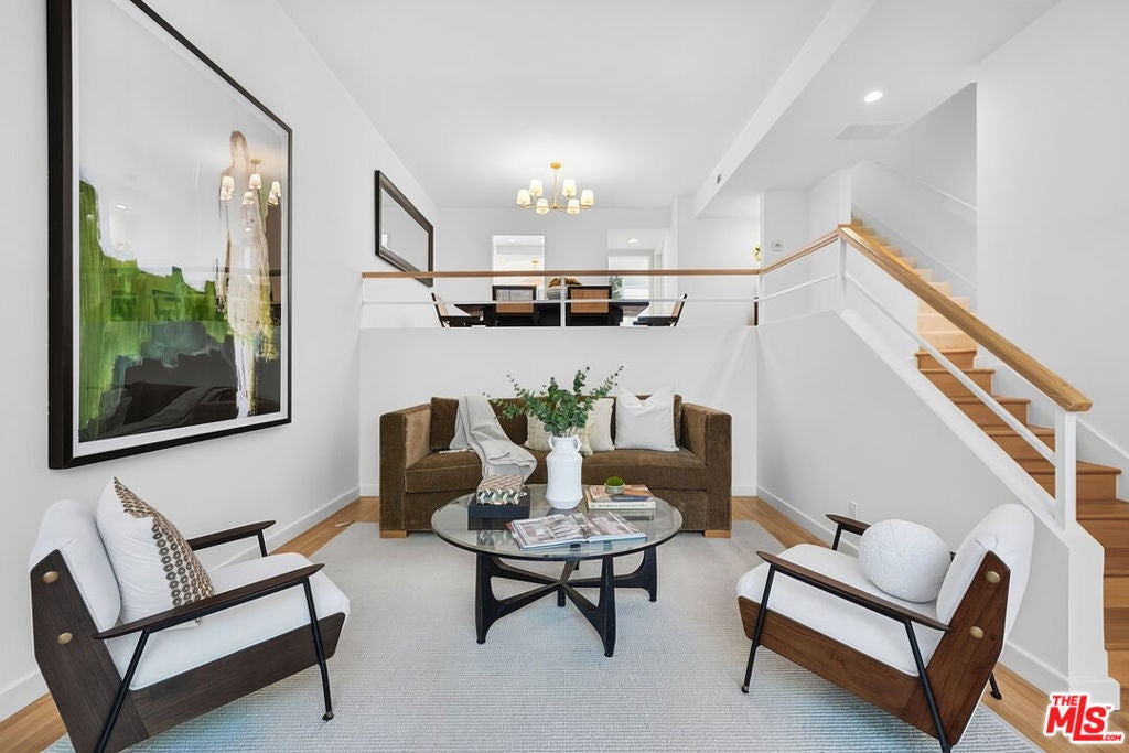 15167 Magnolia Boulevard E