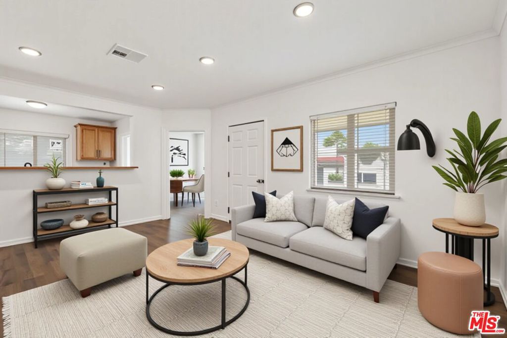 6613 San Miguel Street