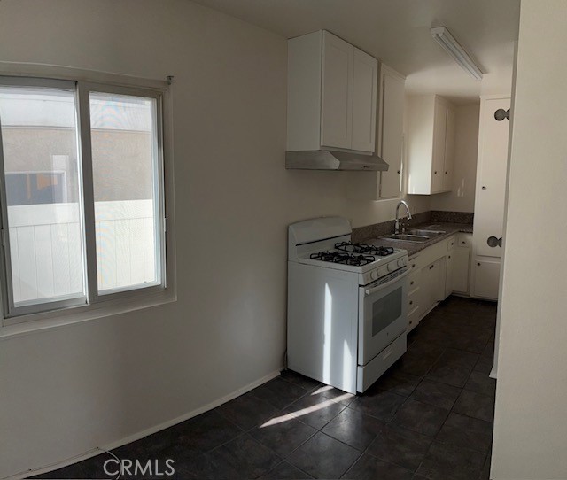 640 W Imperial Avenue 3