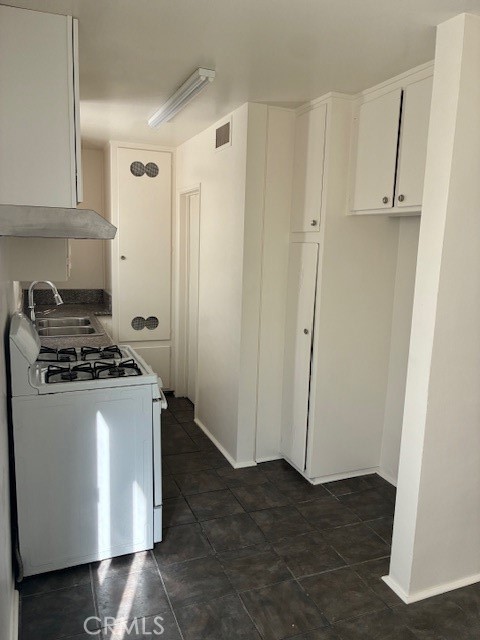 640 W Imperial Avenue 3