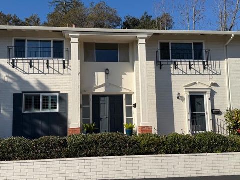 Photo of 600 Pennsylvania Avenue #8, Los Gatos, CA 95030 (MLS # ML82032735)