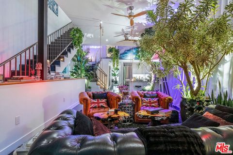 2513 Lincoln Boulevard Venice CA 90291