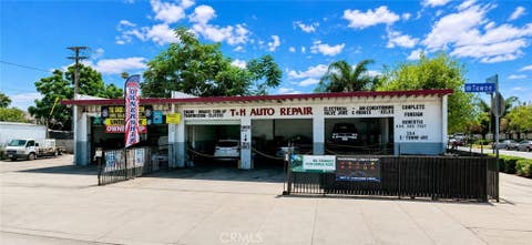 Photo of 250 S Towne Avenue, Pomona, CA 91766 (MLS # IV26173373)