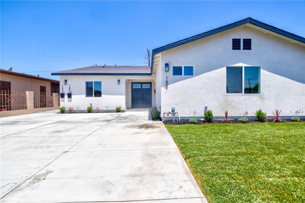 1601 1603 W 165th Street