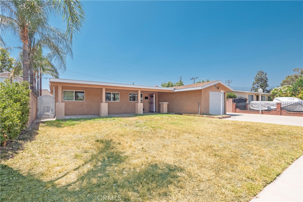 4739 N Conwell Avenue