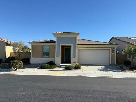 Photo of 39912 Felicita Parkway, Palm Desert, CA 92211 (MLS # 219143927DA)