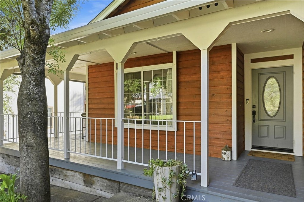 18669 Deer Hill
