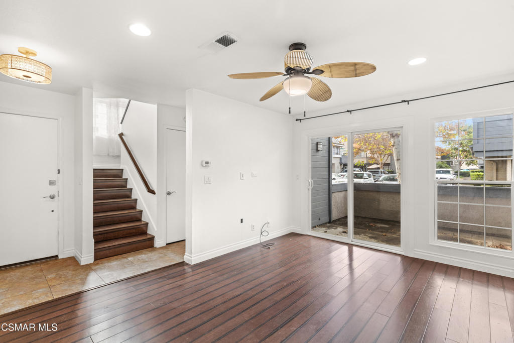 24365 Avenida De Los Ninos 41