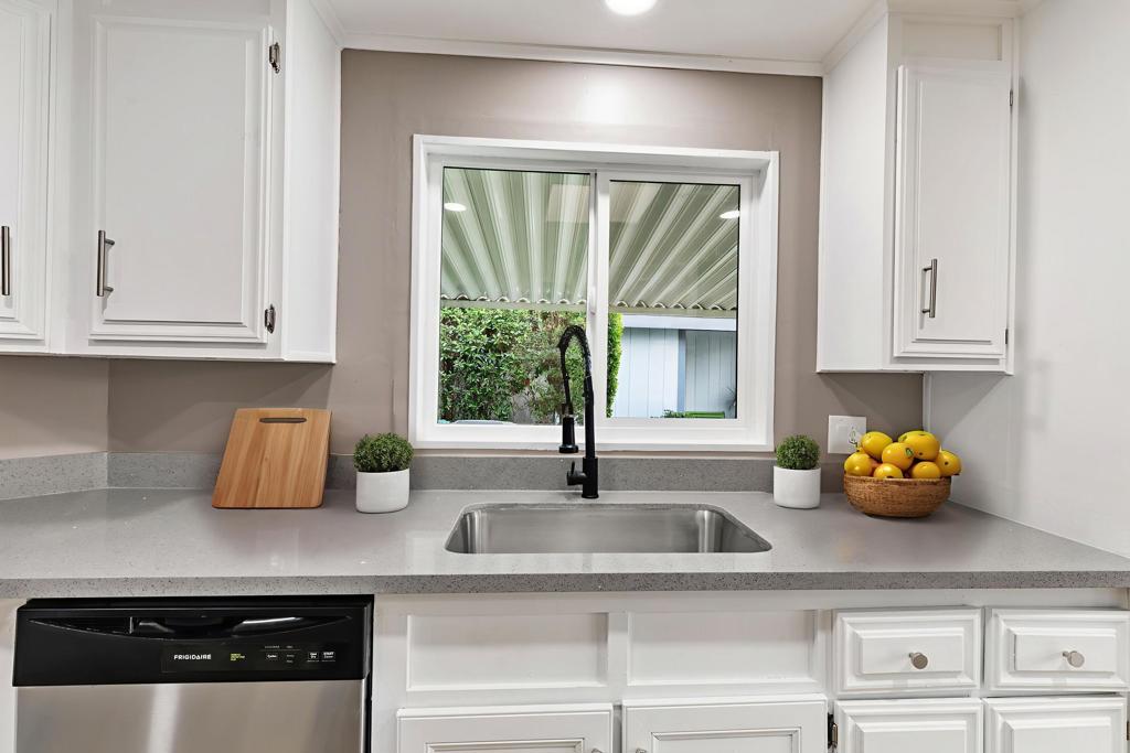 Suncrest Country Clb - Manufactured In Park