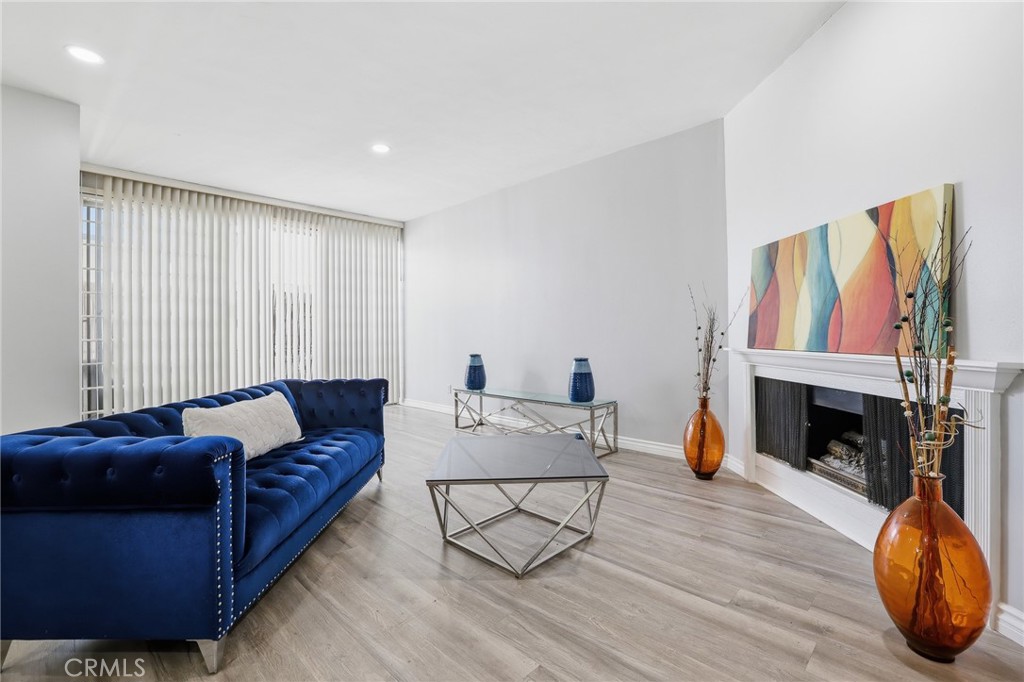 400 S La Fayette Park 315