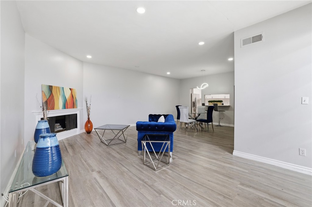 400 S La Fayette Park 315