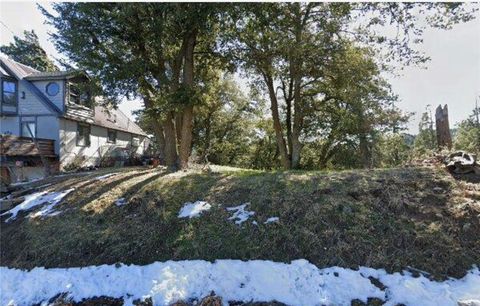 820 Buck Dr Cedarpines Park CA 92322