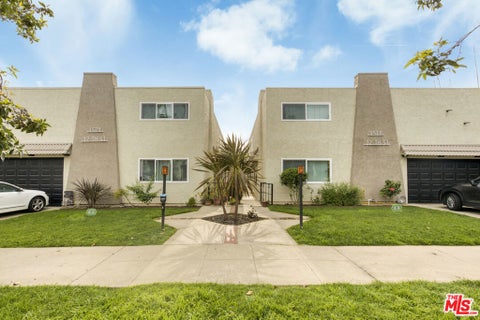 Photo of 1518 12th Street, Santa Monica, CA 90401 (MLS # 26876197)