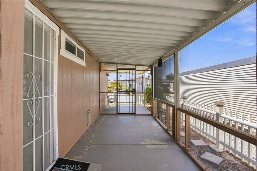 1250 N Kirby 99