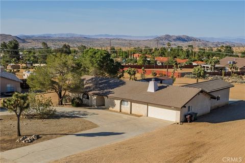 Photo of 58406 Joshua LN, Yucca Valley, CA 92284 (MLS # JT26109018)